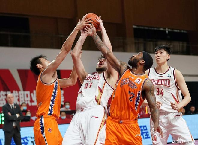 更多球星前 更多球星前